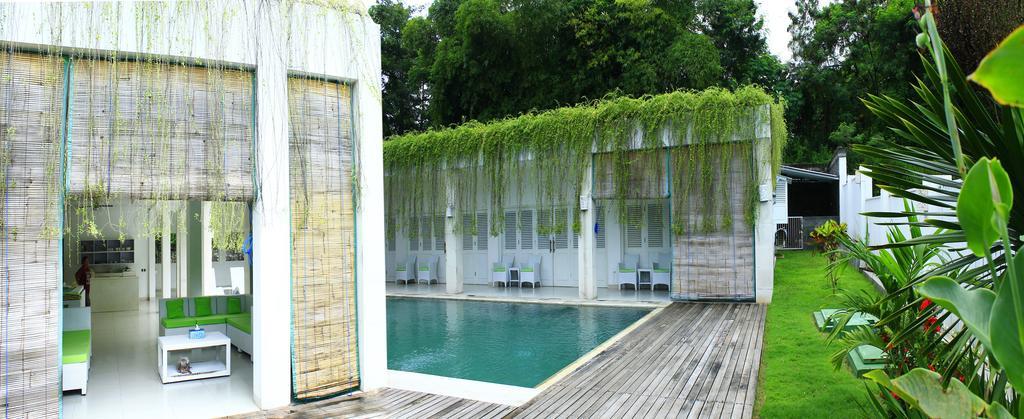 Villa Putih Lovina מראה חיצוני תמונה
